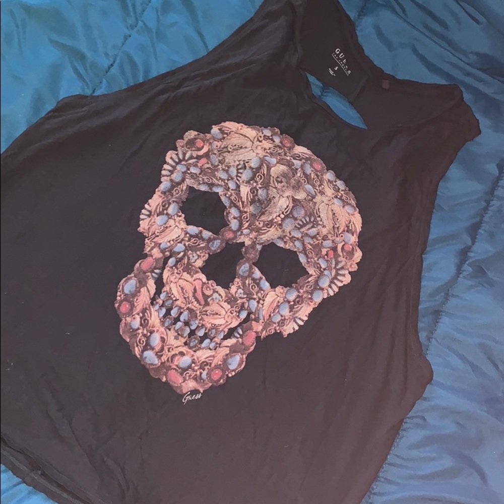 Skull tee